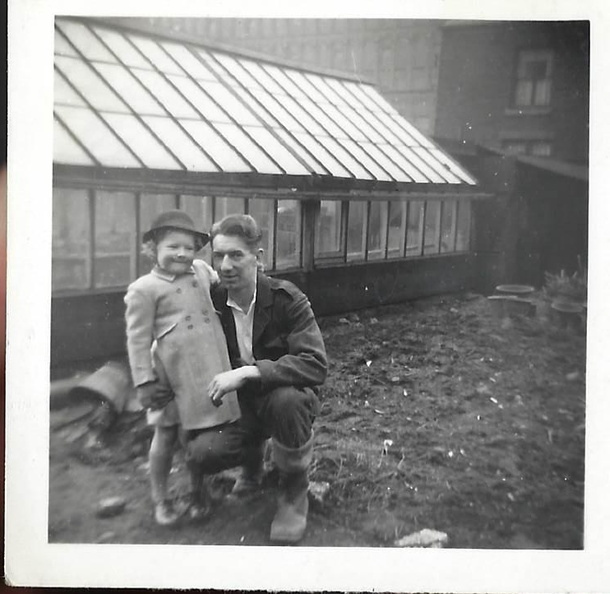 Ann & Joshua b.1922 Sawon and Greenhouse.jpg